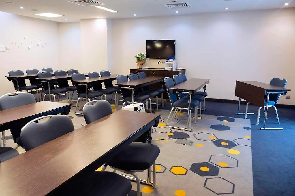 Отель Park Inn By Radisson Astana